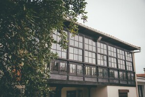 Exterior - Cuelebre. Rural Apartment. 900 m from Poo beach (Llanes)