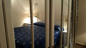 1 Schlafzimmer, Bügeleisen/Bügelbrett, Bettwäsche