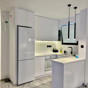 Private kitchen - Becool Apartment
 (Porto Rafti)