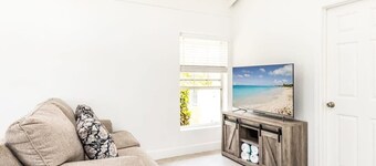 Serene Island Charm w/ Lagoon Views & Near Beaches