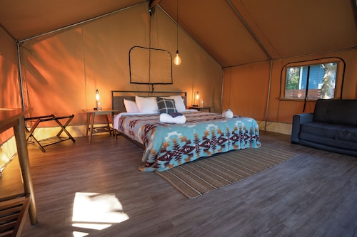 Glamping tent Village 