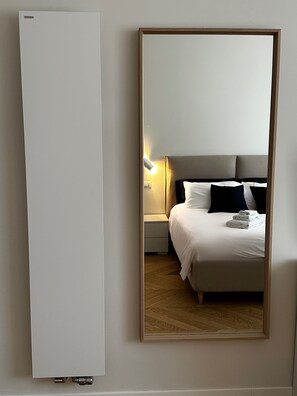 2 bedrooms, desk, iron/ironing board, free WiFi - Elegant apartment within walking distance of the center of Rome (Roma)