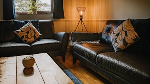 Living area - East Thorne -Cornwall,  Cottages and Glamping (Bude)