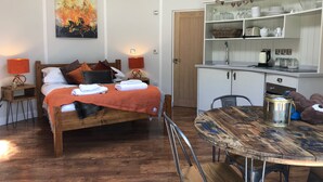 2 camere, ferro/asse da stiro, Wi-Fi gratuito, lenzuola