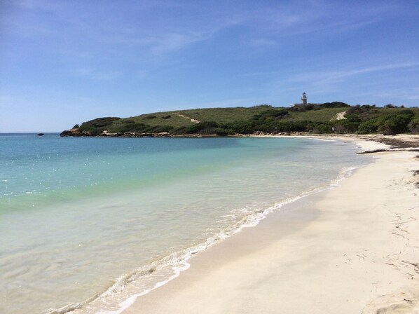 Beach nearby, sun loungers, beach towels