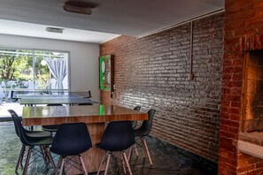 تناول الطعام