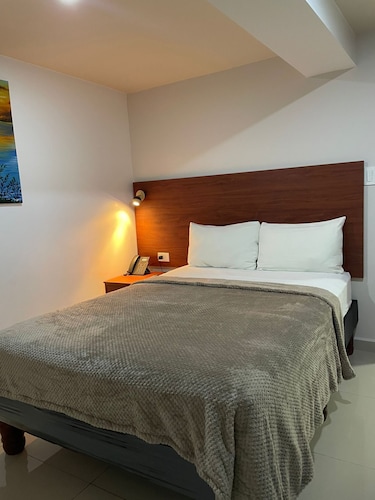 Fortune Hotel
