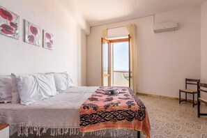 3 عدّة غرف نوم ومكواة/لوح كي وسرير سفر وواي فاي مجانًا