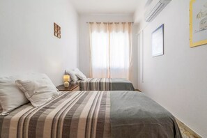 3 Schlafzimmer, Bügeleisen/Bügelbrett, Reisekinderbett, kostenloses WLAN