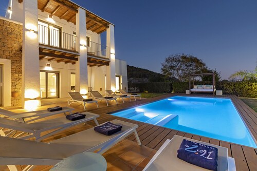 Villa in Ibiza Town Sleeps 12
