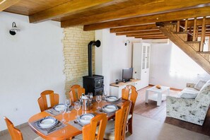 Dining - Villa G&P -Two Bedroom Villa with Pool (Trilj)