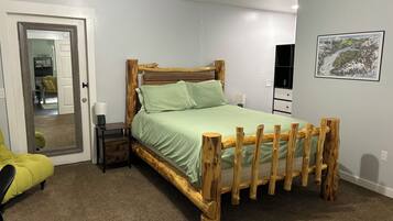 1 bedroom, desk, iron/ironing board, free WiFi