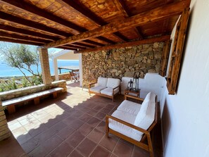 Terrace/patio - DOMUS SUN: Sea and Sardinian Relaxation! (VILLASIMIUS CAMPULONGU)