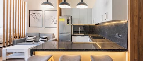Refrigerador, horno
