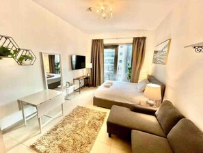 1 chambre, coffres-forts dans les chambres, fer et planche à repasser
