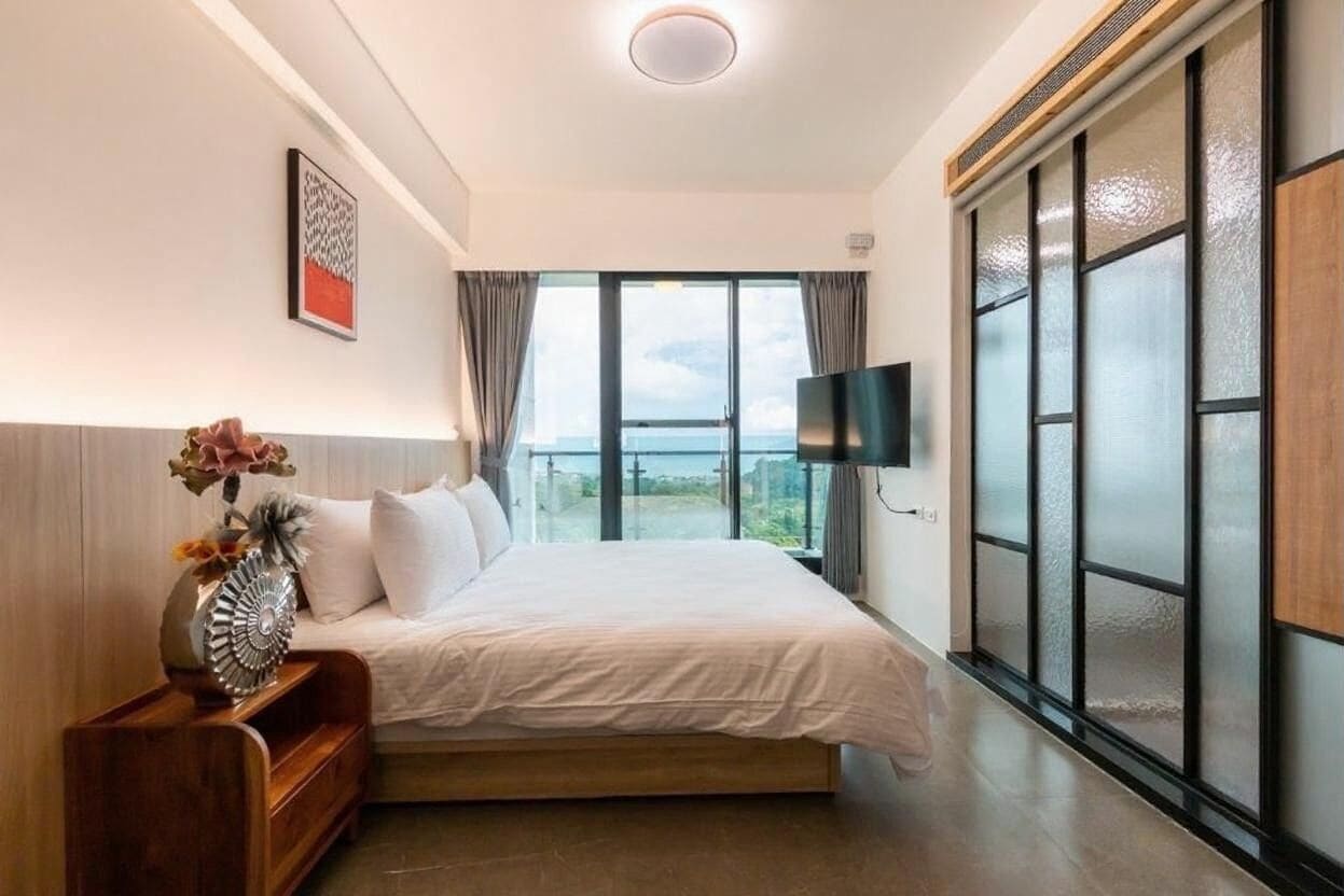 Comfort Villa | Premium bedding, individually decorated, individually furnished