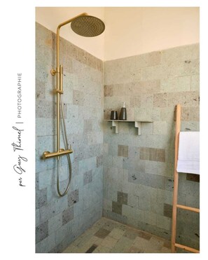 Shower, rainfall showerhead, towels, soap