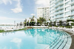 Pool - OCEAN BAY FRONT MONDRIAN HOTEL SUITE 2 BEDROOM 2 BATH - 1200 SQUARE FEET (Miami Beach)