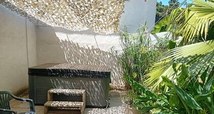 Métairie en Camargue au Bord du Petit Rhône Avec Jacuzzi