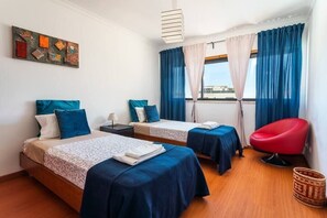 2 bedrooms, travel cot, WiFi