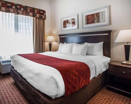 TAPA HOTEL - Image 15