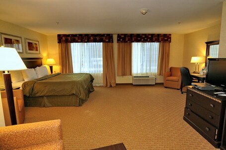 TAPA HOTEL - Image 39
