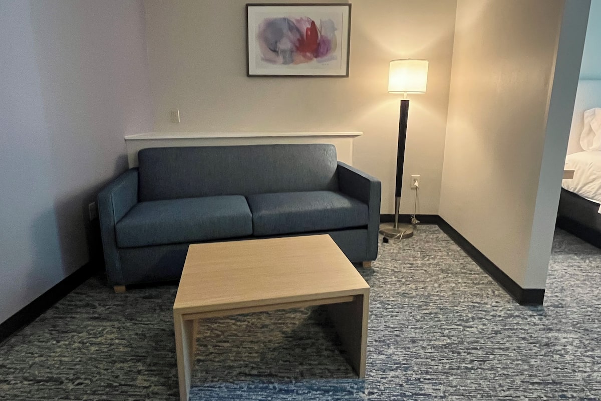 Pillow-top beds, desk, laptop workspace, blackout curtains