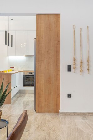 Interior - LIV - Modern Flat in Kolonaki (Athens)