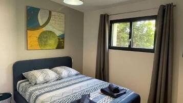 1 chambre, bureau, Wi-Fi gratuit, draps fournis