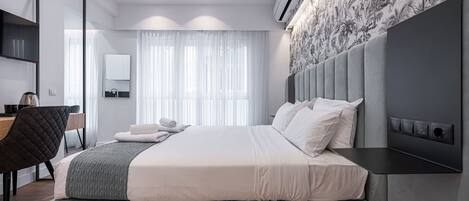 1 bedroom, in-room safe, iron/ironing board, free WiFi
