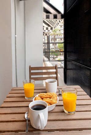 Dining - Kriel Suites by LIV Homes 101 (Athens)