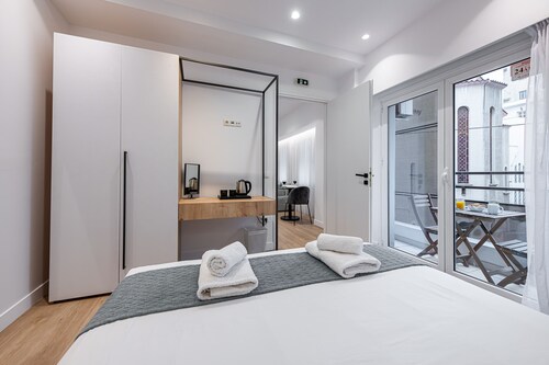 Kriel Suites by LIV Homes 101