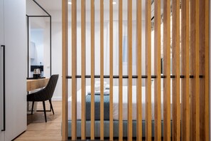 1 bedroom, in-room safe, iron/ironing board, free WiFi