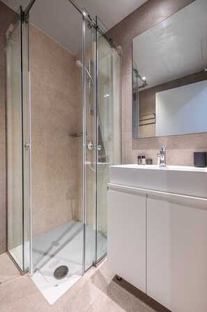 Uklassifisert bilde, 5 av 8, knapp