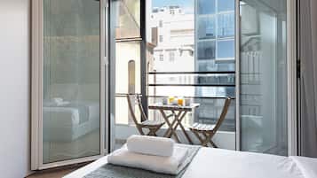 In-room safe, iron/ironing board, free WiFi, bed sheets