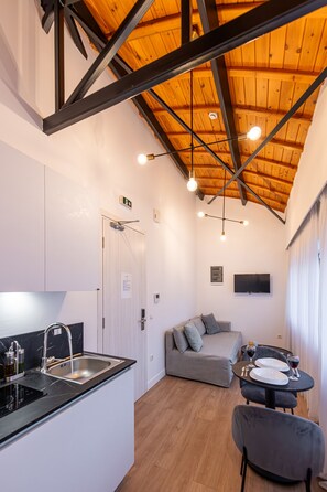 Imagen sin descripción, 3 de 9, botón