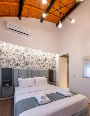 Unclassified image, 5 of 9, button - Kriel Suites by LIV Homes 301 (Athens)