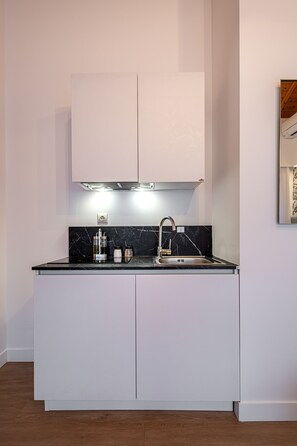 Uklassifisert bilde, 2 av 6, knapp