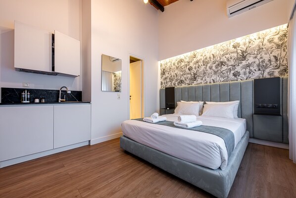 1 chambre, coffres-forts dans les chambres, fer et planche à repasser