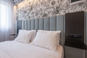 Unclassified image, 4 of 11, button - Kriel Suites by LIV Homes 204 (Athens)