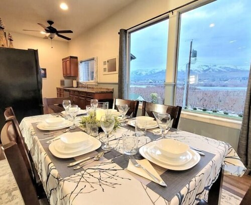 Clean, Quiet, & No Check-Out Chores!