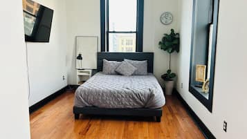 3 bedrooms, iron/ironing board, free WiFi, bed sheets