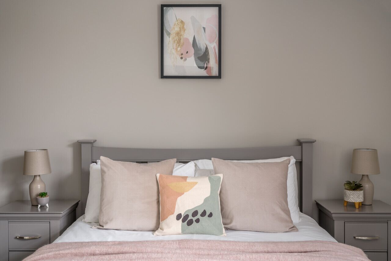 2 bedrooms, iron/ironing board, travel crib, free WiFi