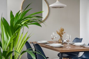 Dining - Tudor House-Windermere Centre (Windermere)
