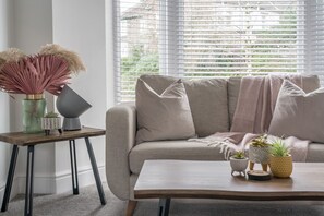 Smart TV - Tudor House-Windermere Centre (Windermere)