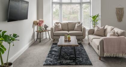 Tudor House-Windermere Centre