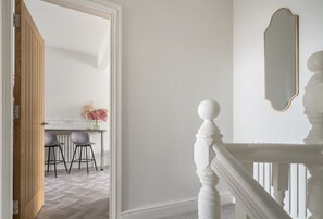 Interior - Tudor House-Windermere Centre (Windermere)