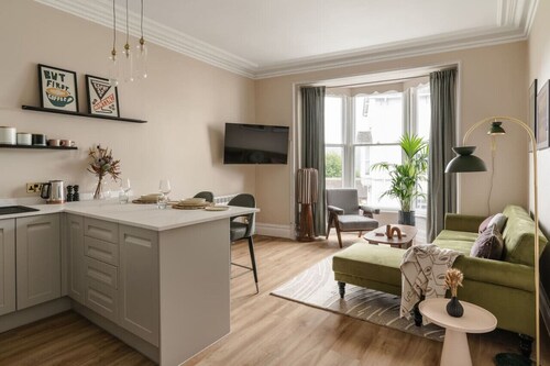 Biskey Retreat: Georgian Charm