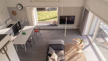 TV, stereo