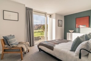 2 bedrooms, desk, iron/ironing board, travel cot - Tethera: Eco-Luxury Passivhaus on Ullswater (Watermillock)